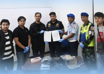 Prajurit Lanud RSN dan Avsec Gagalkan Pengiriman 954 Gram Ganja di Bandara SSK II