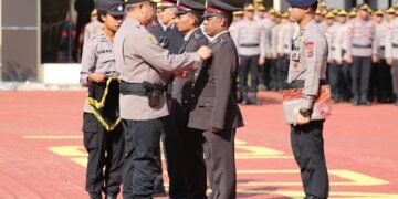 Momentum Hari Kesadaran Nasional, Polda Papua Berikan Penghargaan Satyalancana Pengabdian