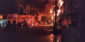 Polresta Cilacap Sigap Amankan Kebakaran Pusat Perbelanjaan, Evakuasi Warga Hingga Pengamanan Aset