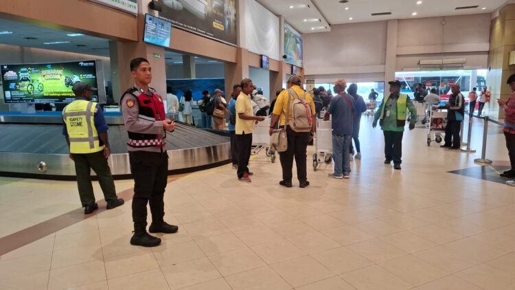 Jelang Arus Mudik Idul Fitri, Pengamanan Posko Angkutan Lebaran di Bandara Sentani Berjalan Kondusif