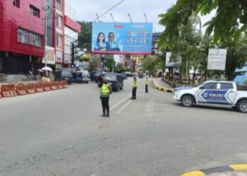 Sinergi TNI-Polri di Pos Jembatan Merah, Amankan Arus Mudik Lebaran di Jayapura