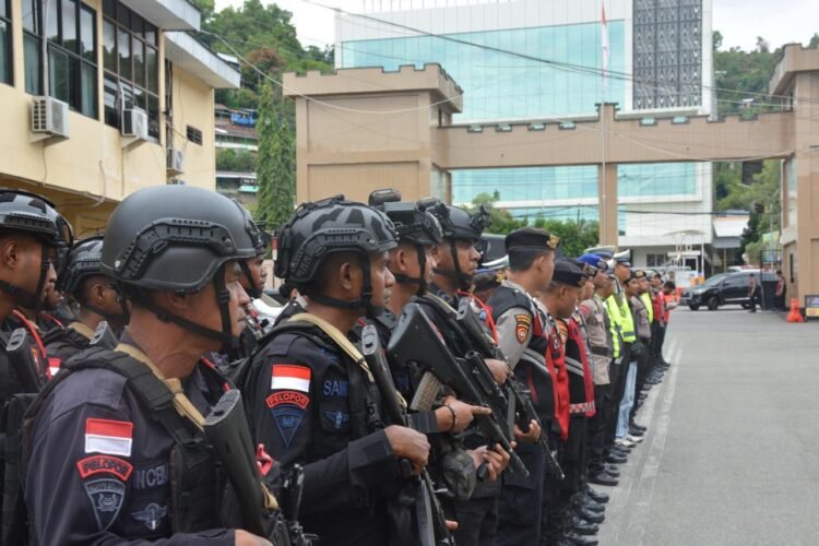 Pastikan Mudik Aman, Satgas Banops Polda Papua Intensifkan Patroli Humanis di Titik Keramaian Jayapura