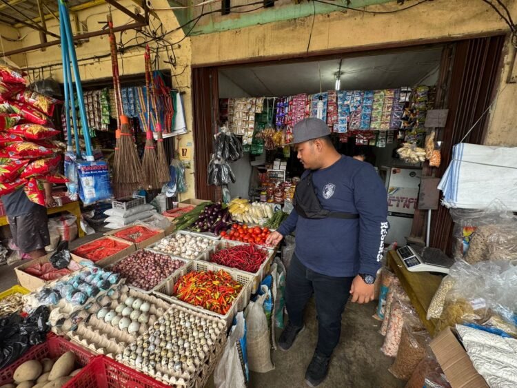 Polres Jayawijaya Pantau Harga Beras di Retail Modern dan Pasar Pootikelek