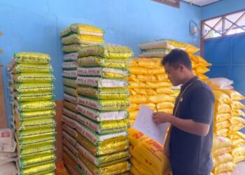 Polres Jayawijaya Pantau Harga Beras di Retail Modern dan Pasar Pootikelek