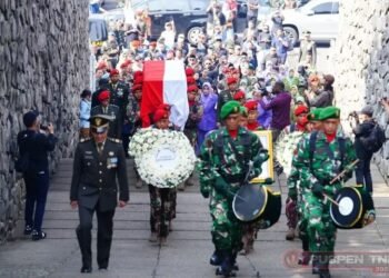 Bentuk Penghormatan Negara, Panglima TNI Pimpin Upacara Pemakaman Militer
