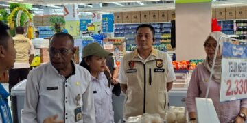 Satgas Saber Pangan Polda Papua Sidak Pasar Hamadi dan Hypermart Jayapura