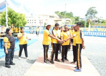 Jelang Peresmian, Personel Polda Papua Bersihkan dan Geladi Gedung Gereja Terang Bhara Daksa