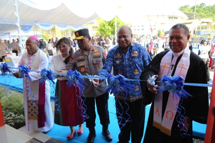 Peresmian Gereja Oikumene Terang Bhara Daksa Polda Papua Perkuat Pembinaan Mental dan Spiritual Personel
