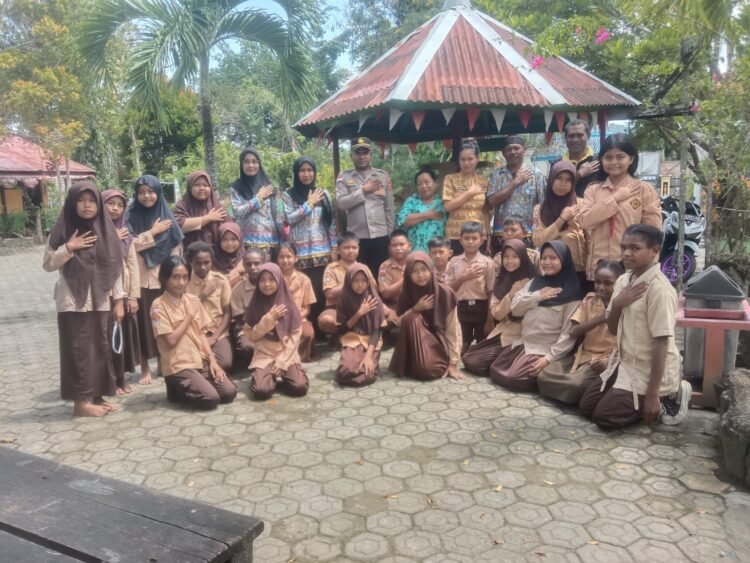 Polisi Sambangi Sekolah di Muara Tami, Perkuat Edukasi Kamtibmas bagi Pelajar