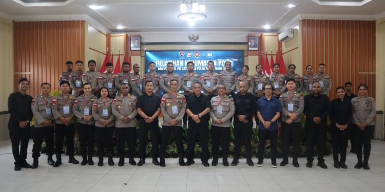 Perkuat Kompetensi Komunikasi Publik, Pelatihan Kehumasan Polri Satbrimob Polda Papua Resmi Ditutup