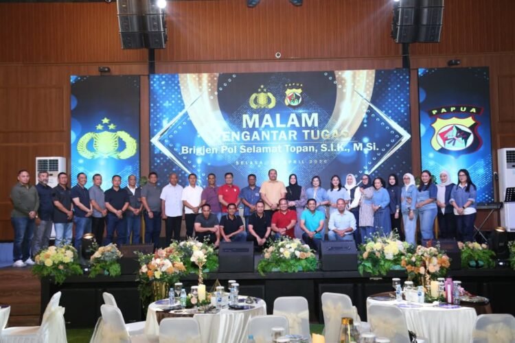 Malam Penuh Kebersamaan, Polda Papua Antar Tugas Karo Ops dengan Penuh Kesan