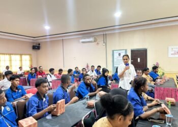 Sat Resnarkoba Polresta Jayapura Kota Edukasi Pelajar SMK Negeri 3 tentang Bahaya Narkoba dan Miras 