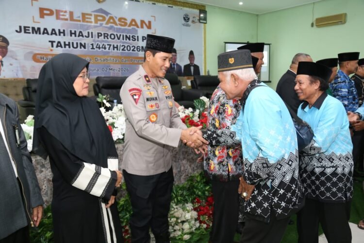 Pemerintah Provinsi Papua dan Polda Papua Lepas Keberangkatan 890 Jemaah Haji Tahun 1447 H 