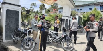 Polres Tolikara Intensifkan Patroli Humanis dan Pengamanan Ibadah Minggu di Karubaga