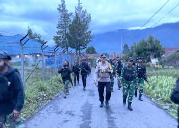 Sinergitas TNI-Polri Perkuat Patroli Gabungan, Jaga Kondusivitas Kamtibmas di Puncak Jaya