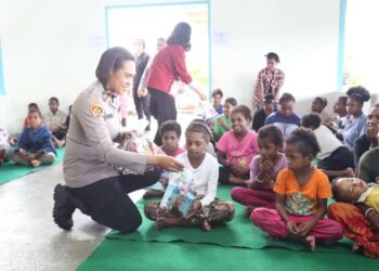 Momentum Kenaikan Yesus Kristus, Persekutuan Oikumene Polda Papua Tebar Kepedulian di Sentani