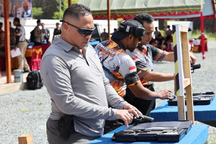 Kapolda Papua Buka Pelatihan Sertifikasi Tembak Reaksi IPSC Dingo Cartenz Shooting Club
