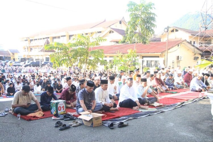 Polda Papua Rayakan Idul Adha Bersama Masyarakat, Tebarkan Semangat Pengorbanan dan Kepedulian