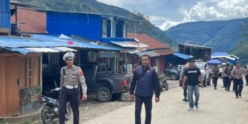 Hadir di Tengah Warga, Polres Tolikara Intensifkan Patroli Humanis Jaga Kamtibmas