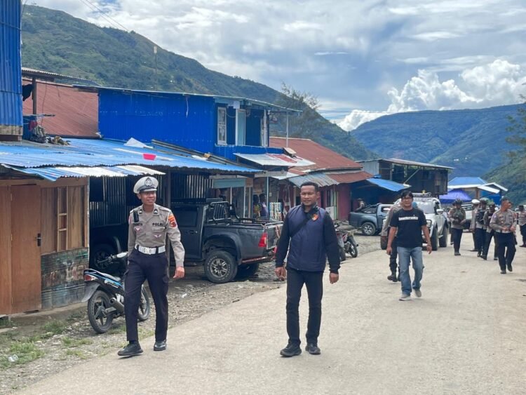 Hadir di Tengah Warga, Polres Tolikara Intensifkan Patroli Humanis Jaga Kamtibmas
