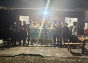 Jalin Keakraban dengan Warga, Polsek Arso Timur Gelar NGOPI dan Nobar Bersama Masyarakat Kampung Pitewi 