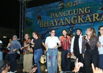 Panggung Prajurit Bhayangkara Meriahkan Hari Bhayangkara Ke-80, Perkuat Kebersamaan Keluarga Besar Polda Papua