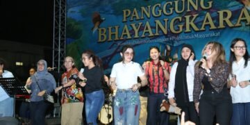 Panggung Prajurit Bhayangkara Meriahkan Hari Bhayangkara Ke-80, Perkuat Kebersamaan Keluarga Besar Polda Papua
