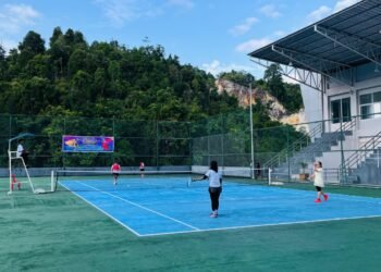 Semarak Hut Bhayangkara Ke-80, Persaingan Menuju Semifinal Turnamen Tenis Kapolda Papua Cup 2026 Semakin Ketat