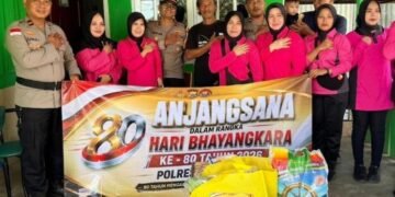 Sambut Hari Bhayangkara ke-80, Polsek Tanah Miring Berbagi Kasih kepada Warga dan Purnawirawan Polri