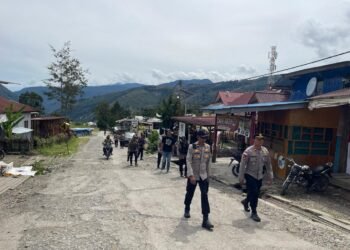 Sambut Hari Bhayangkara ke-80, Polsek Tanah Miring Berbagi Kasih kepada Warga dan Purnawirawan Polri