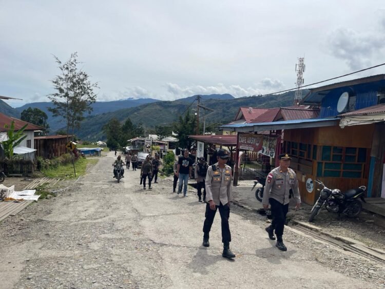 Sambut Hari Bhayangkara ke-80, Polsek Tanah Miring Berbagi Kasih kepada Warga dan Purnawirawan Polri