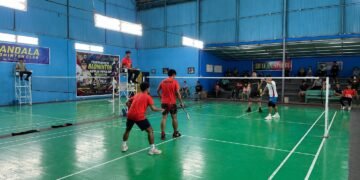 ‎Sportivitas dan Semangat Juang Mewarnai Hari Keenam Turnamen Badminton Piala Kapolda Cup