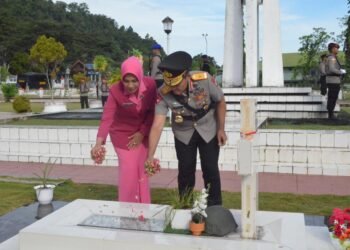 Maknai Hari Bhayangkara ke-80, Polda Papua Gelar Ziarah Rombongan di TMP Kusuma Trikora
