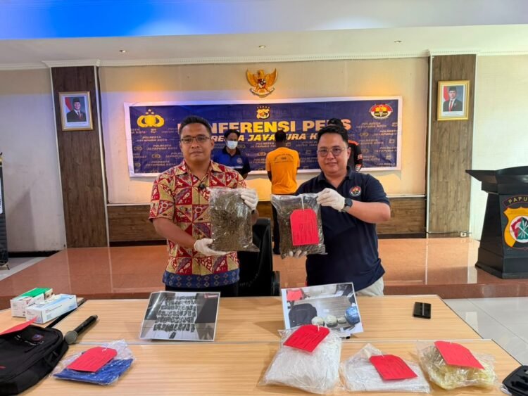 ‎Seorang WNA Asal PNG Diciduk Opsnal Narkoba Polresta Lantaran Bawa Ganja 1,6 Kilogram