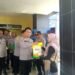 Momentum Hari Bhayangkara ke-80, Biro SDM Polda Papua Bagikan Beras SPHP 