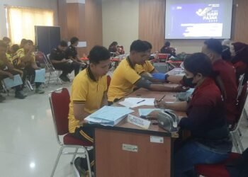 Wujud Kepedulian Polri, Personel Polres Merauke Berpartisipasi dalam Donor Darah Hari Pajak 2026