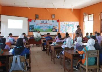 Bentengi Generasi Muda dari Judi Online, Kapolsek Tanah Miring Edukasi Siswa Baru di Masa MPLS