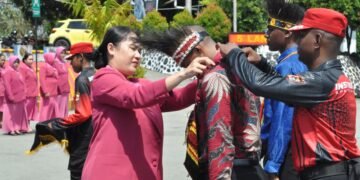 235 Casis Bintara Polri Resmi Ikuti Upacara Tradisi Penerimaan di SPN Polda Papua