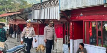 Hadir Beri Rasa Aman, Regu Siaga III Polres Tolikara Intensifkan Patroli Dialogis di Kota Karubaga