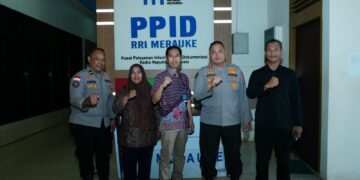 Kabid Humas Polda Papua Pererat Kolaborasi dengan Kompas dan LPP RRI Merauke