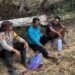 Wujud Nyata Dukung Ketahanan Pangan, Bhabinkamtibmas Banjar Ausoy Turun Langsung Bantu Warga Panen Jagung