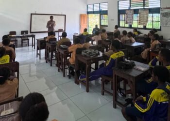 Polri Hadir untuk Sesama, Sat Binmas Polres Mamberamo Tengah Berikan Dukungan Untuk Gereja Katolik Santo Yusuf