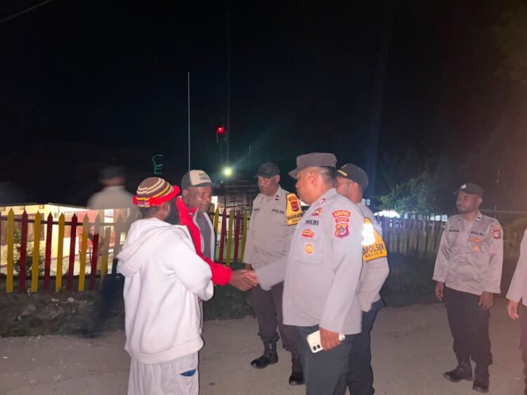 Kapolsek Kelila Pimpin Patroli Malam, Ajak Warga Jaga Kondusivitas Kamtibmas