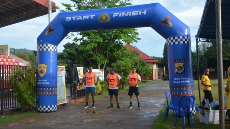 Polda Papua Seleksi Calon Peserta S-1 STIK, Tiga Bintara Jalani Uji Kesamaptaan dan Bela Diri Polri