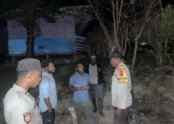 Patroli Malam Polsek Kelila Sasar Pemukiman Warga, Jaga Kamtibmas Tetap Kondusif
