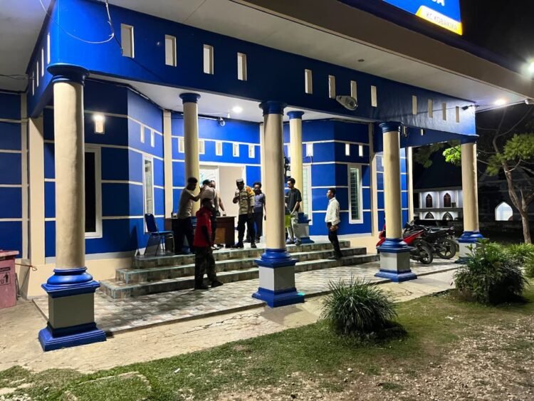 Jaga Kamtibmas Malam Hari, Polres Mamberamo Tengah Intensifkan Patroli di Kobakma