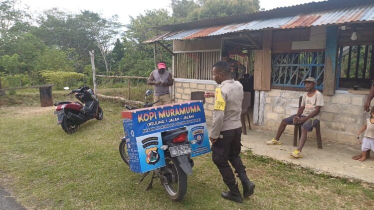 Cegah Karhutla dan Jaga Kamtibmas, Polsek Biak Barat Gelar “Kopi Keliling Muramuma” di Kampung Wardo