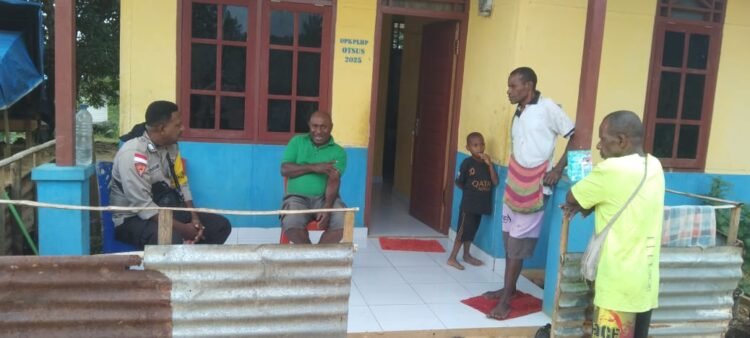 Karhutla di Jalan Kaliwedah 1 Sempat Dekati Permukiman, Polres Merauke Bersama Damkar dan BPBD Bergerak Cepat