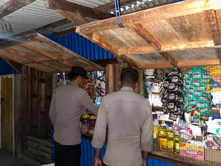Tokoh Adat Tanah Tabi Imbau Pelajar Tak Terprovokasi dan Dukung Program MBG