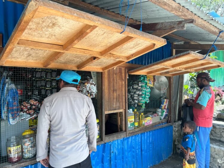 Polsek Kelila Perkuat Kehadiran di Tengah Warga melalui Sambang Kamtibmas